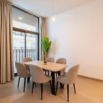 Fully Furnished Elegant 2 Bedroom Apartment-Jvc