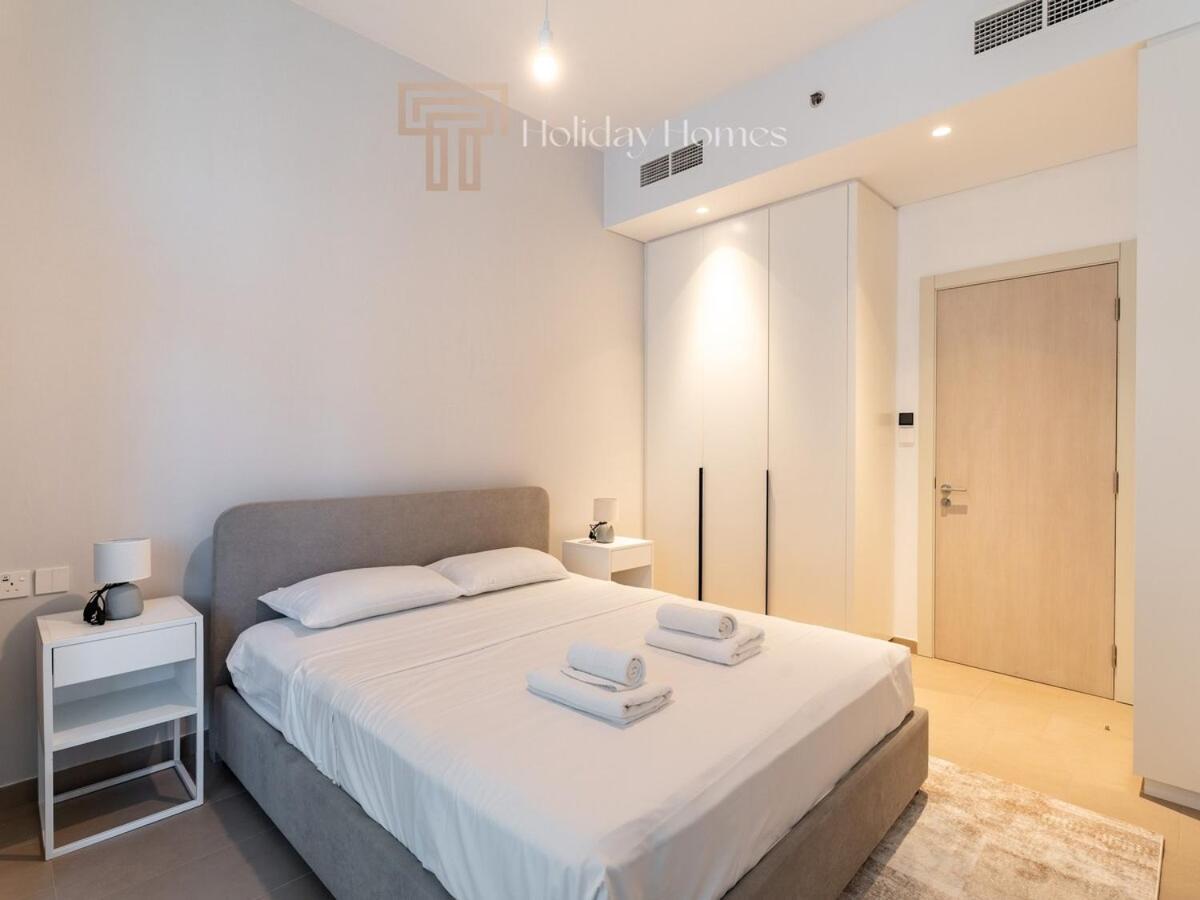 Fully Furnished Elegant 2 Bedroom Apartment-jvc Apartment *