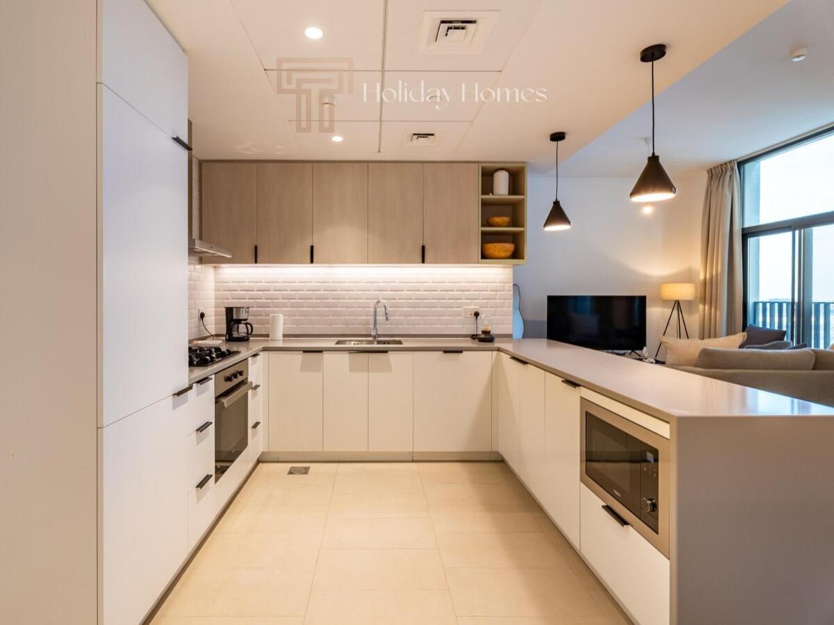 Fully Furnished Elegant 2 Bedroom Apartment-jvc * Dubai